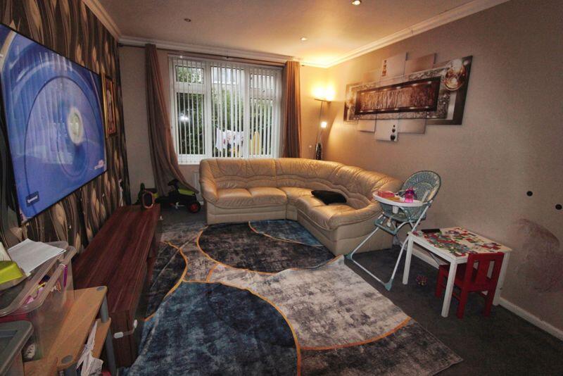 Mersey Close, Whitefield, Manchester photo 5