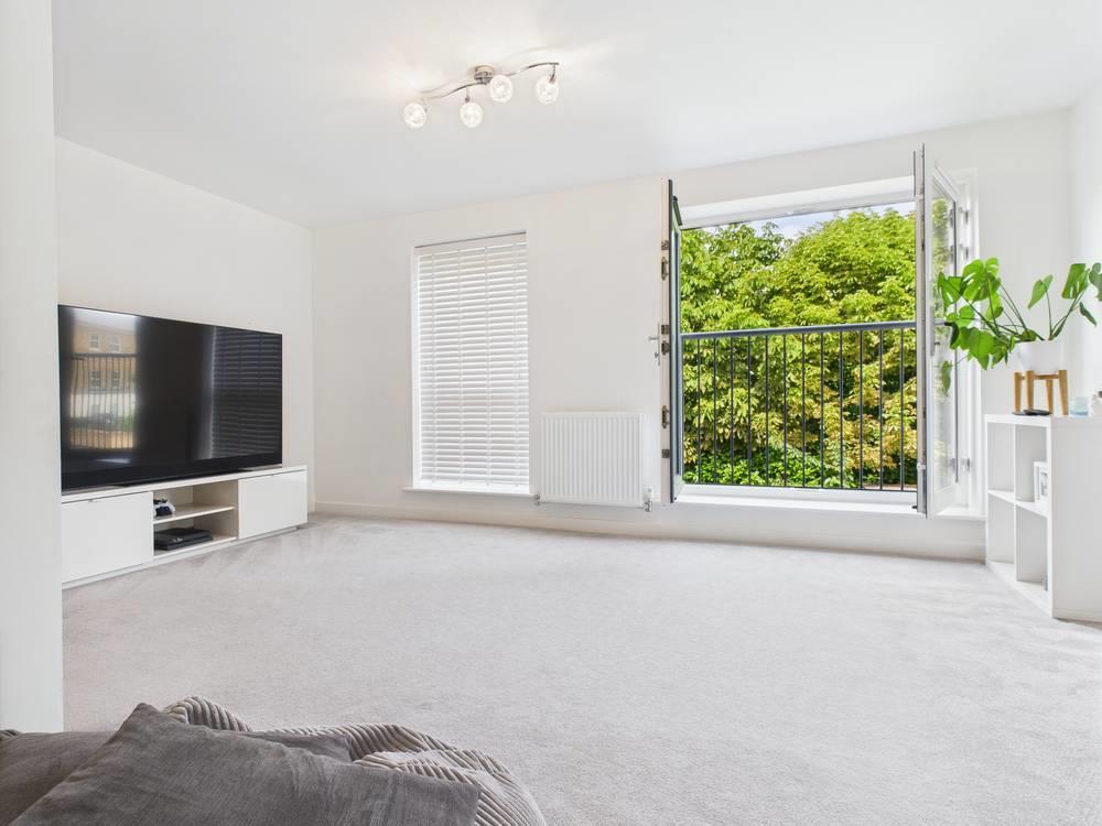 4-bed house on Starboard Crescent, Chatham Maritime, £415,000