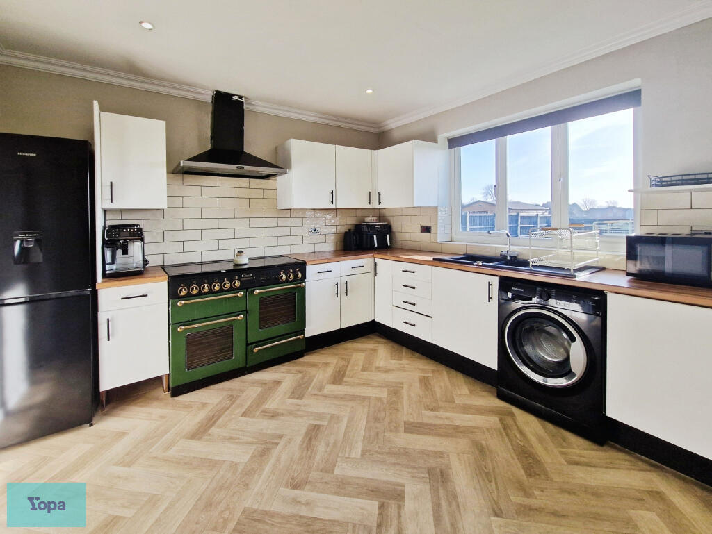 Brethergate Villas, Westwoodside, Doncaster, DN9 photo 3