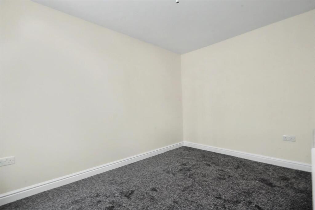 Salisbury Road, Great Yarmouth photo 4