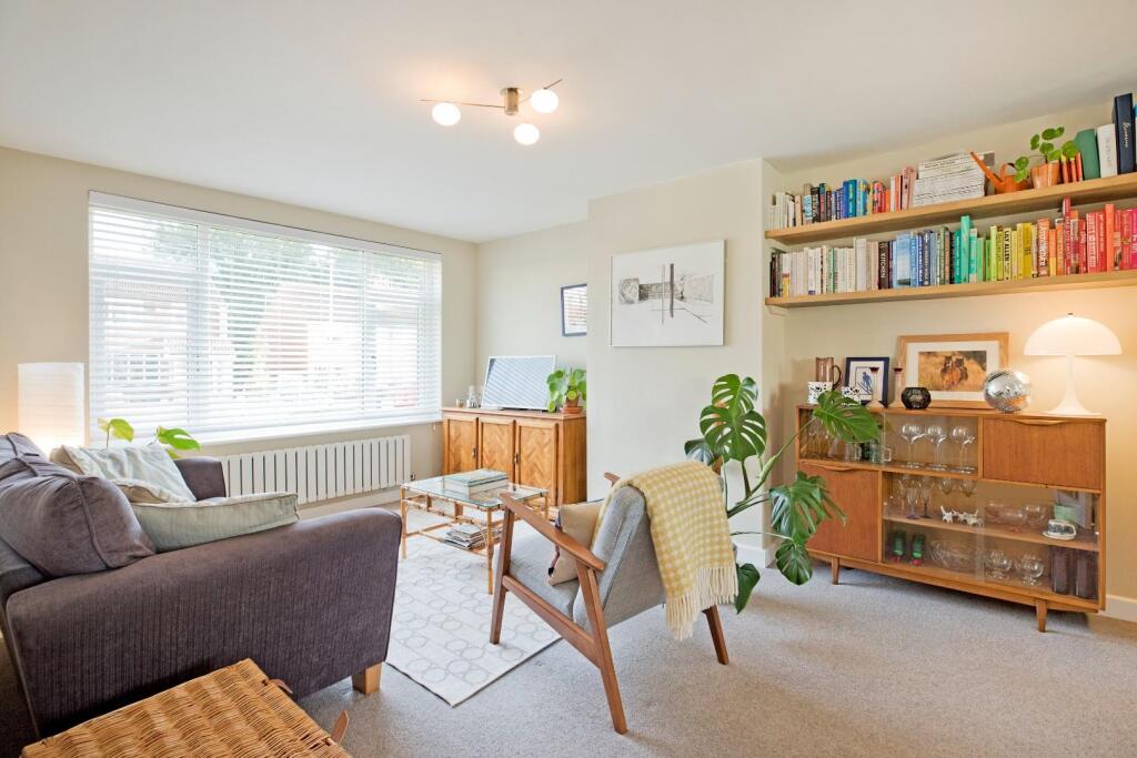 Norwood Close, Burley In Wharfedale, Ilkley photo 2