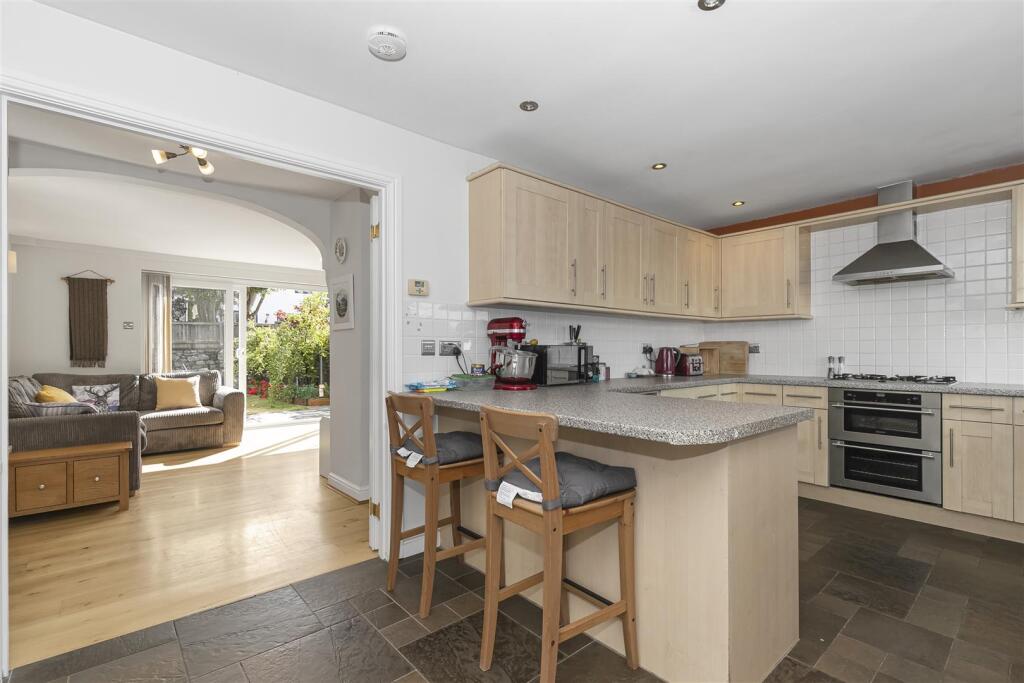 Waveney Road, Keynsham photo 4