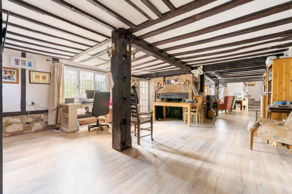 House in Ipswich - View 5