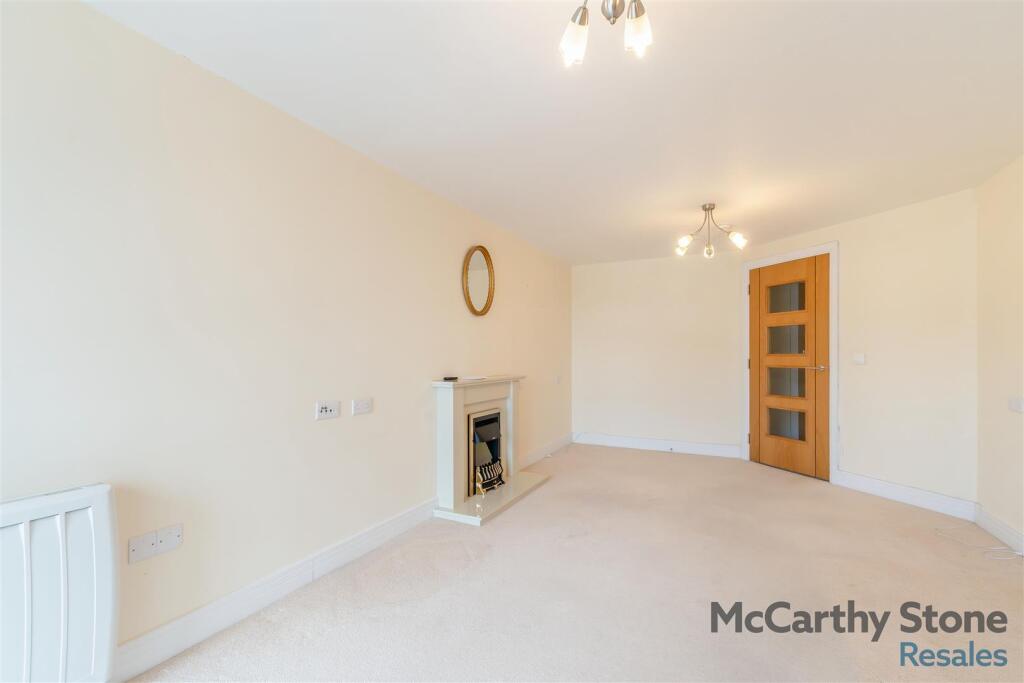 35 Wilton Court, Southbank Road, Kenilworth photo 3