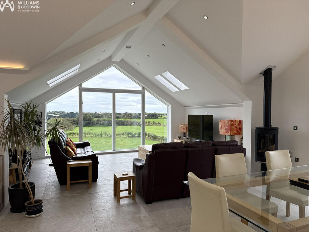 Bryngwran, Holyhead Anglesey, LL65 photo 4