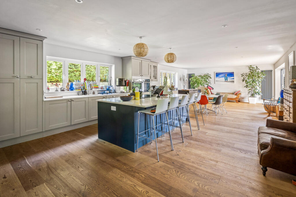 House in Tonbridge - View 3