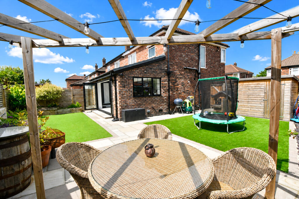 Mount Drive, Urmston, M41 – pohled 4