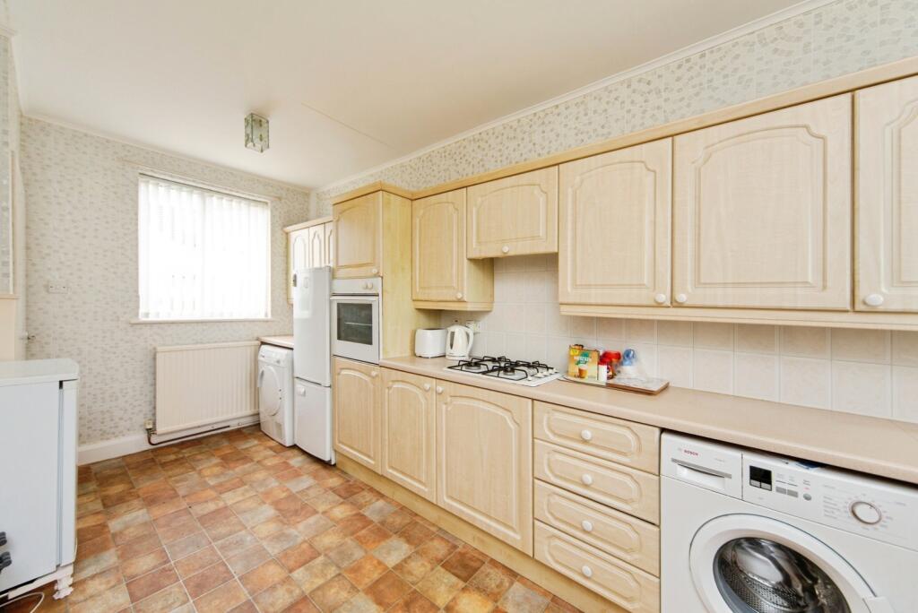 House in Wirral, Liverpool City Region - View 4