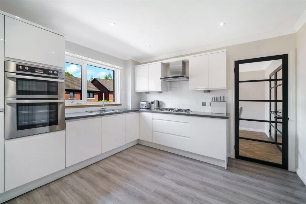 House in Paisley, Renfrewshire - View 3