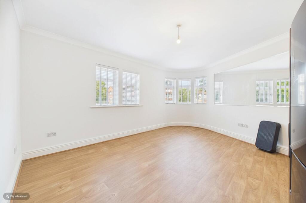 Main image of property: Farnborough Road, Farnborough, Hampshire, GU14