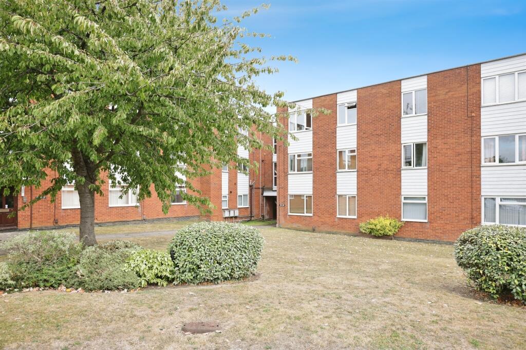 Main image of property: Chiltern Way, Northampton