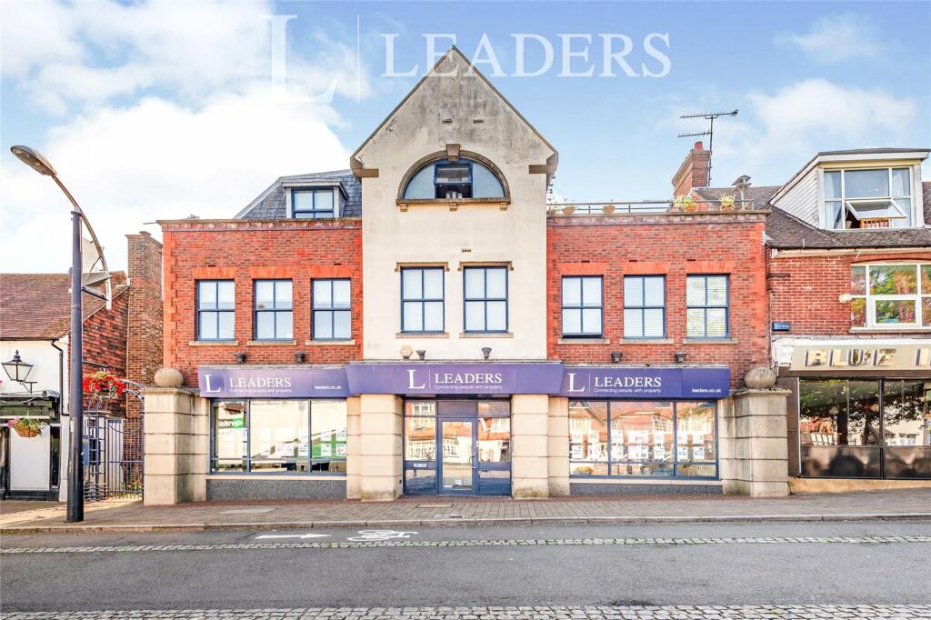 1-bed flat on High Street, Crawley, West Sussex, £205,000