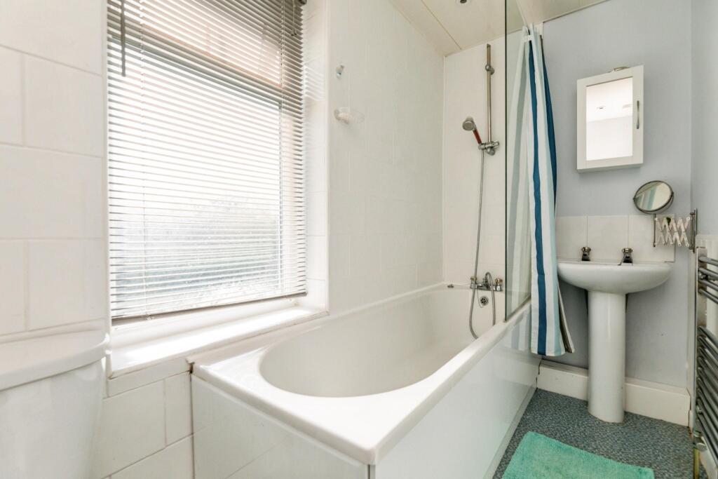 House in Sheffield, South Yorkshire - View 4