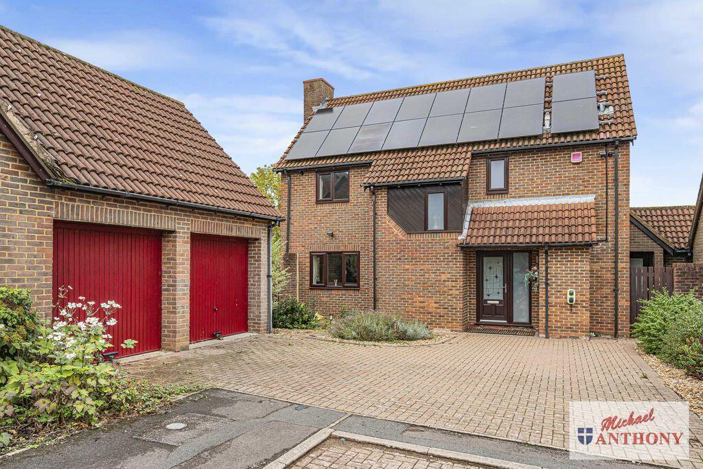 Main image of property: Fountaine Close, Great Linford, Milton Keynes