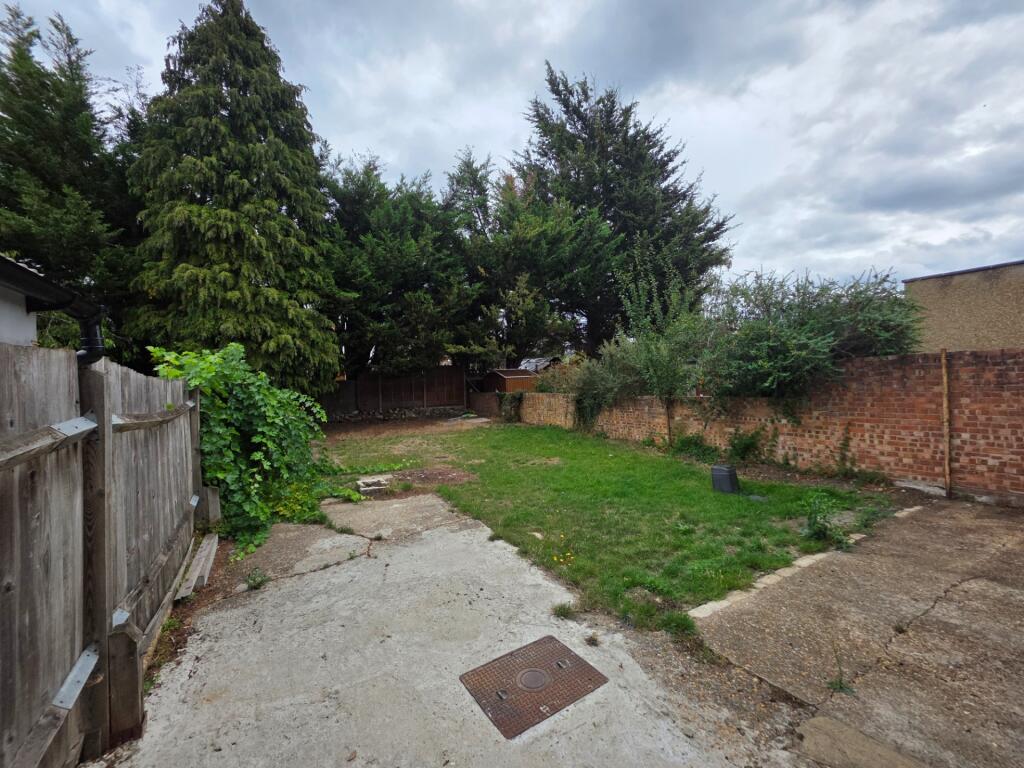 House in Harrow - View 4