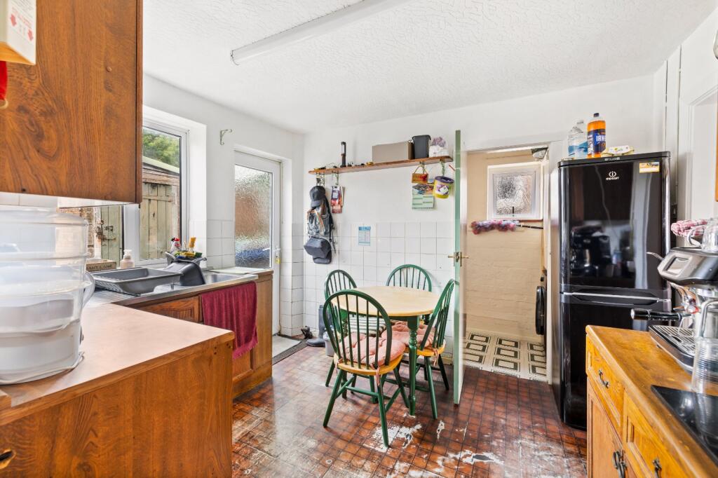 House in Redhill - View 5