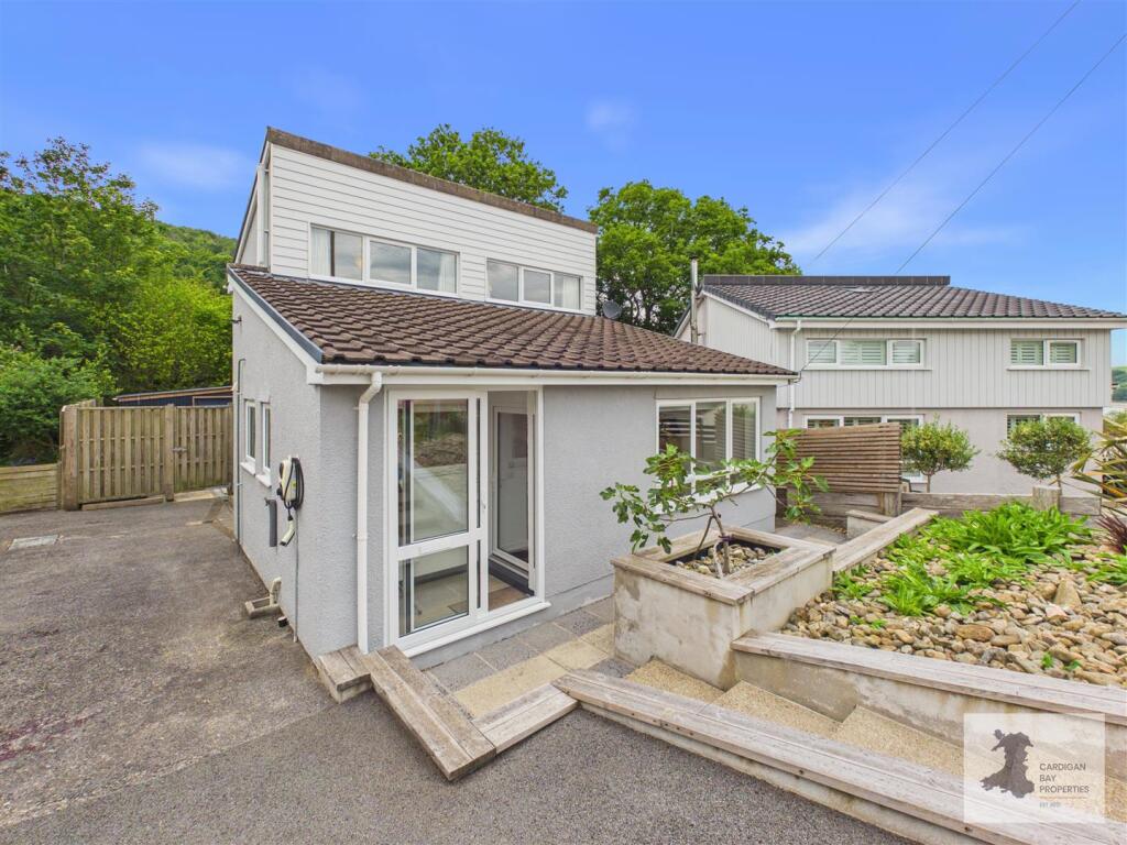 Main image of property: The Moorings, St. Dogmaels, Cardigan