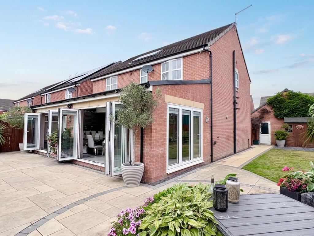 House in Doncaster - View 4