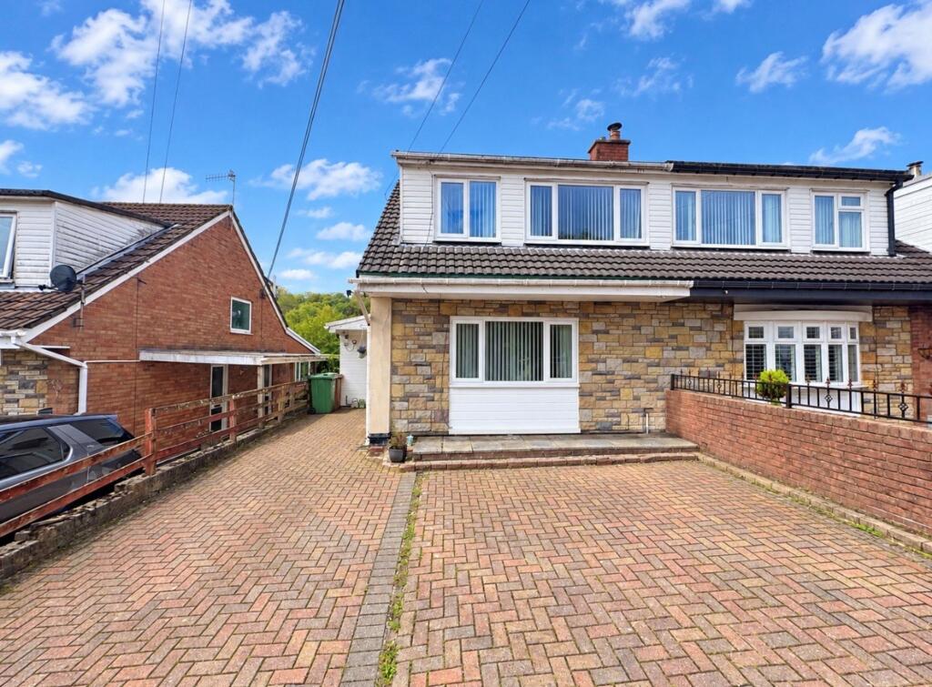 Main image of property: Pentwyn Road, Crumlin, NP11