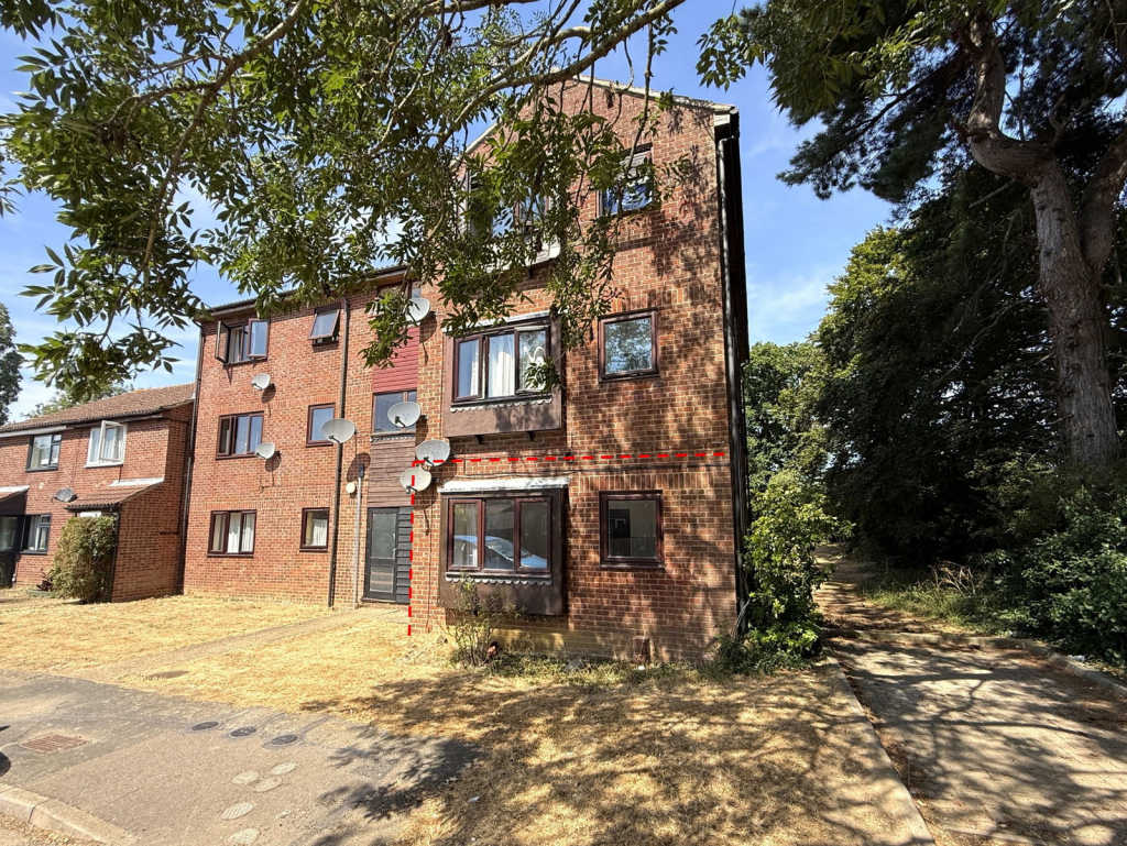 1-bed flat on Woodbridge, Suffolk, £95,000