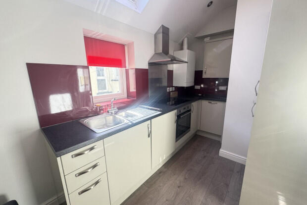Apartment in Cardiff, Penylan - View 5