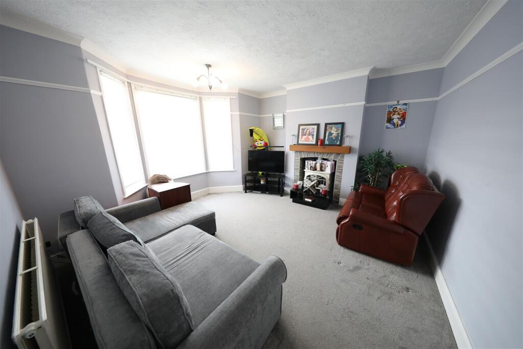 House in Hull, Kingston upon Hull - View 2