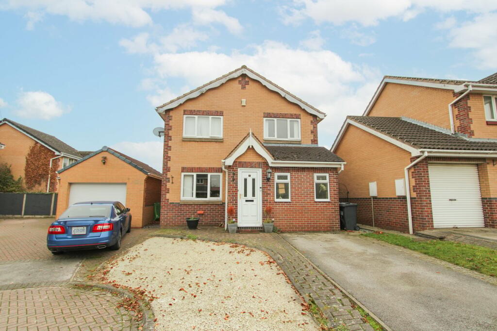 3-bed detached on Willowlees Court, Bessacarr, Doncaster, DN4, £260,000