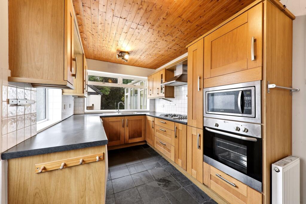 House in Leeds - View 2