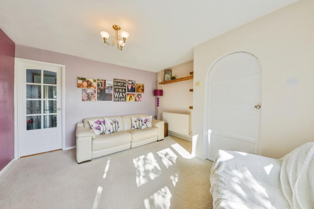 Additional image 5 of Knightsfield, Welwyn Garden City, AL8