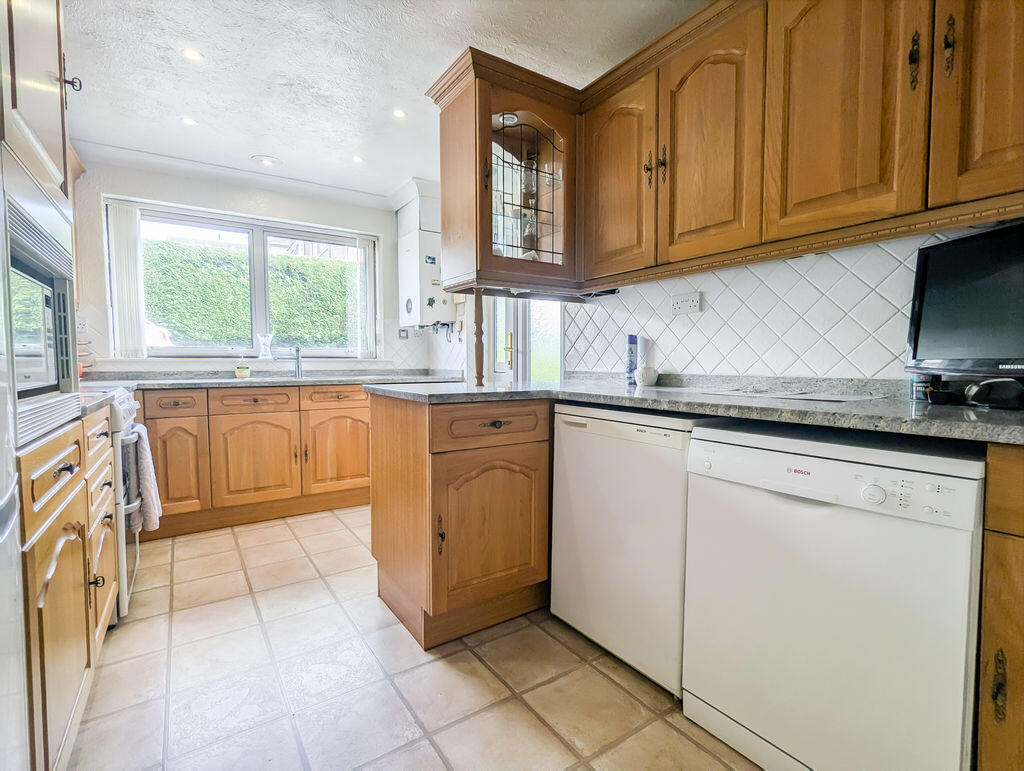 Appledore Close, Wimblebury, Heath Hayes photo 3