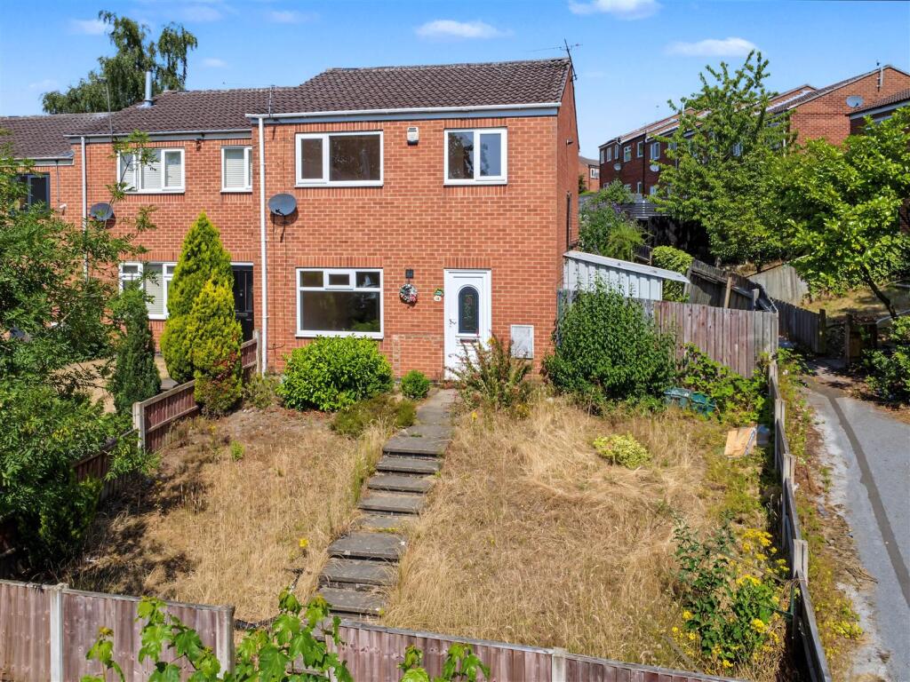 Main image of property: Lindisfarne Gardens, Nottingham