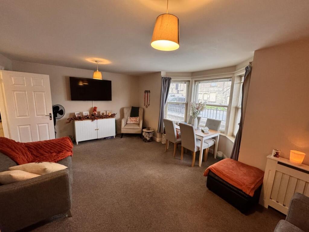Apartment in Leeds - View 3