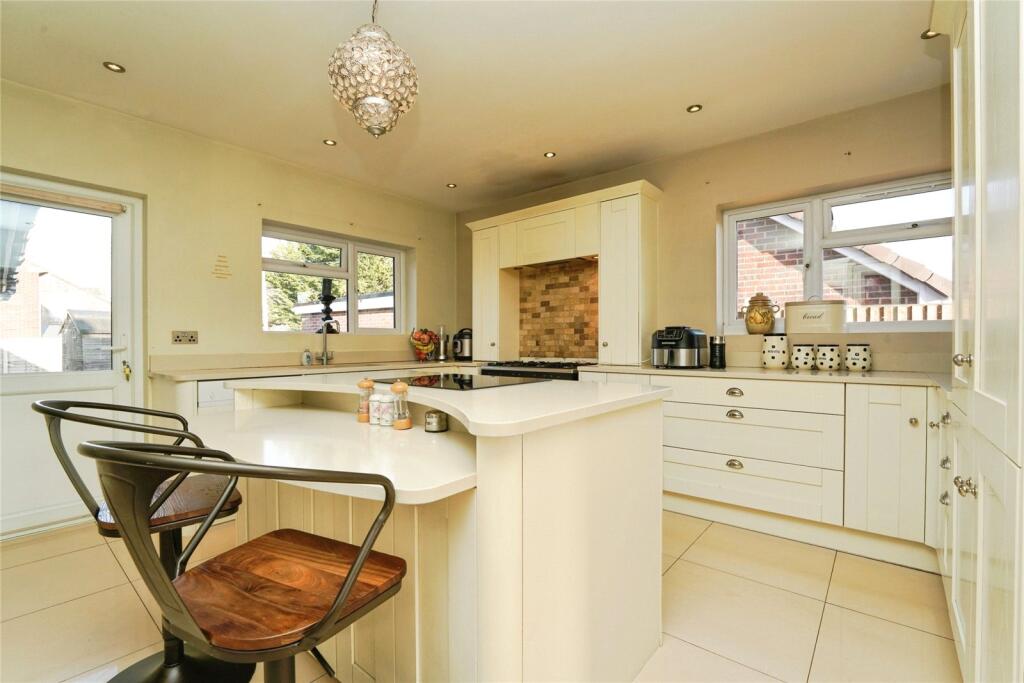 House in Gloucester, Gloucestershire - View 5