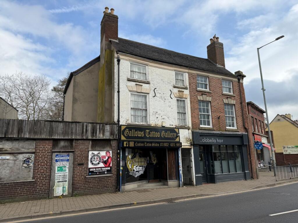 Main image of property: 19/19a Lichfield Street, Bilston, West Midlands, WV14 0AG