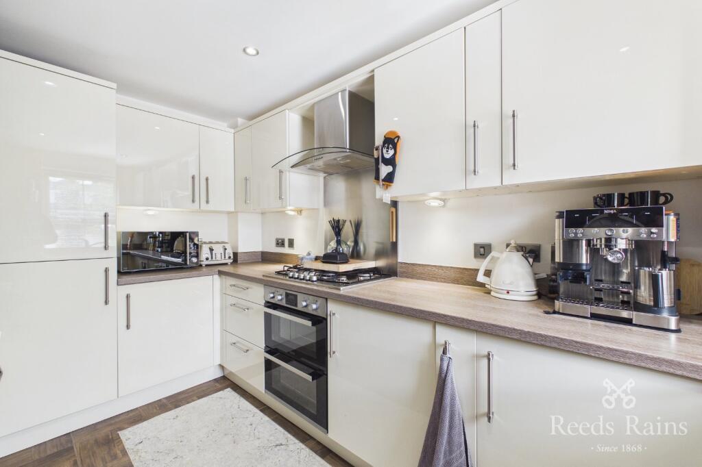 House in Wakefield - View 5