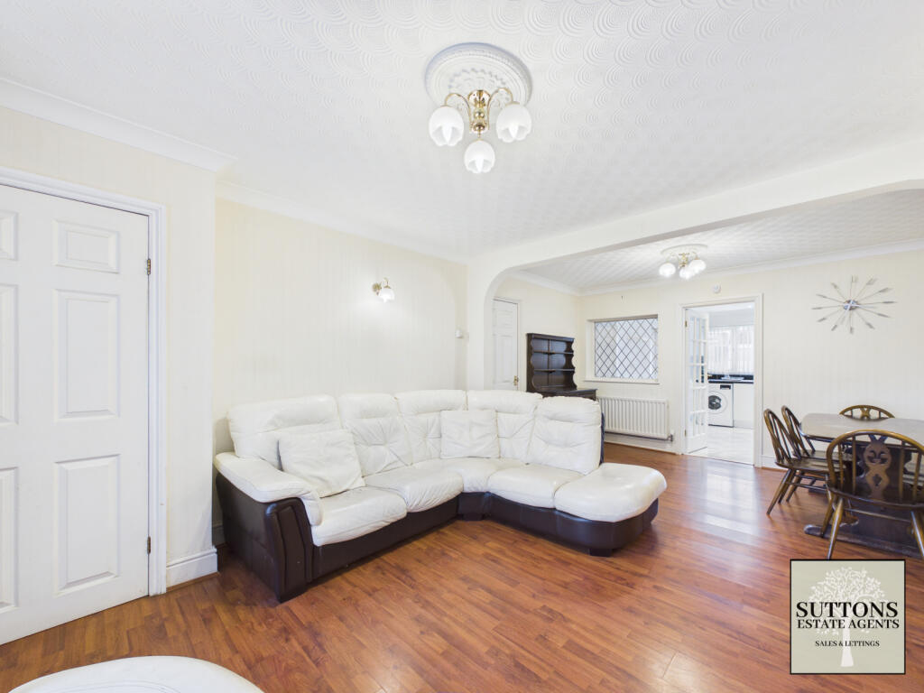 St. James Lane, Willenhall, Coventry, CV3 3FU photo 2