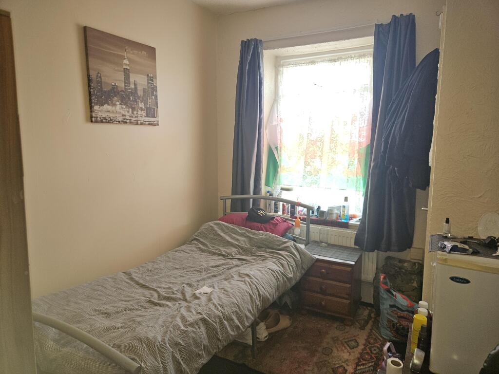 79 Brighton Road, Gorseinon, Swansea, West Glamorgan, Wales, SA4 photo 5