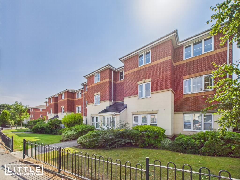 2-bed flat on Knowsley Road, St. Helens, WA10, £105,000