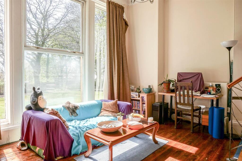 Apartment in Leeds - View 5