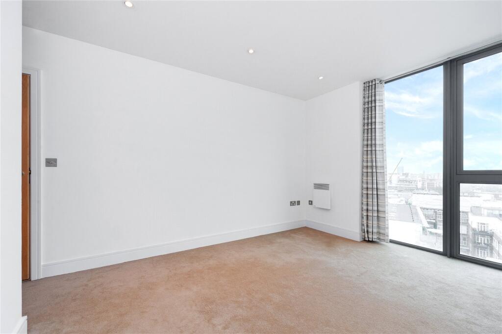 Apartment in London - View 3