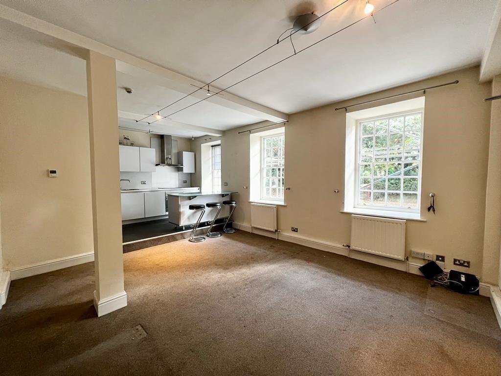 Apartment in Harrogate - View 3