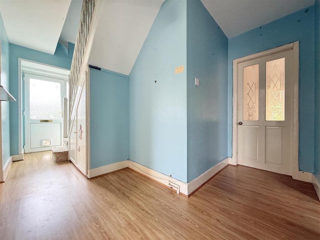 House in Whetstone - View 3