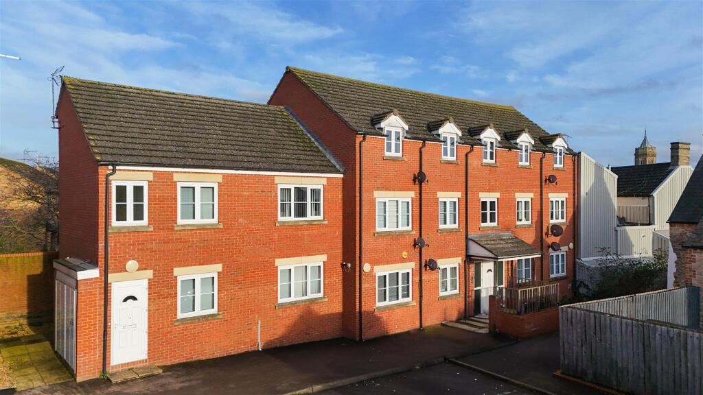Main image of property: Palace Gate, Irthlingborough, Wellingborough