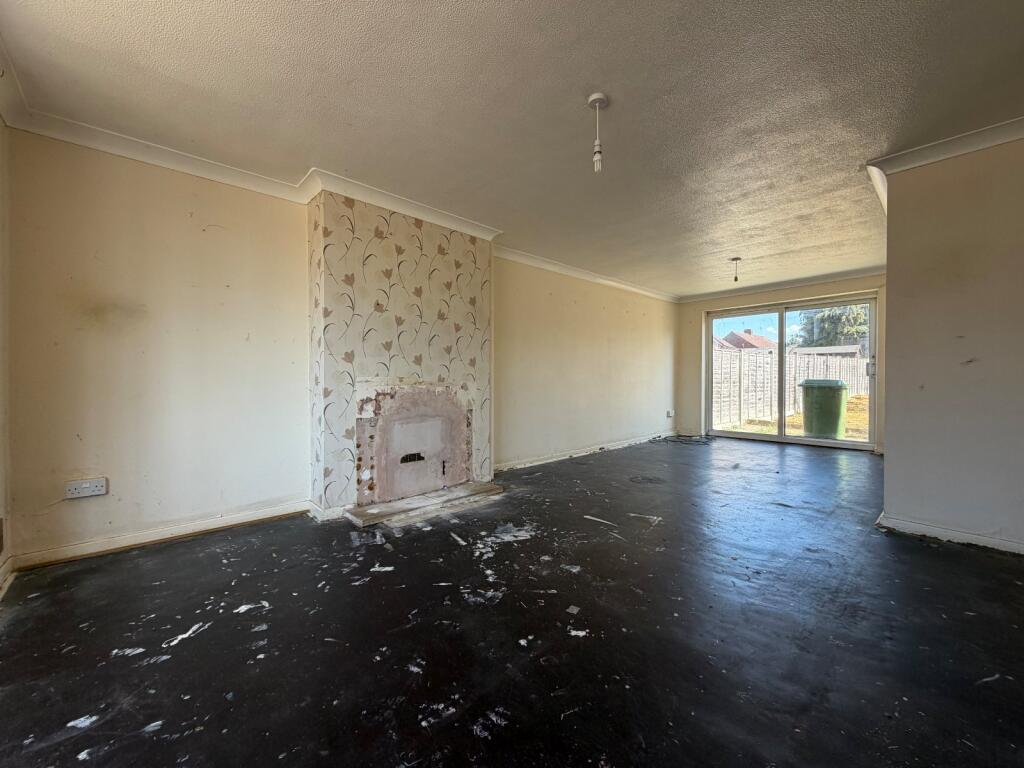 House in Tewkesbury, Bishop's Cleeve - View 2