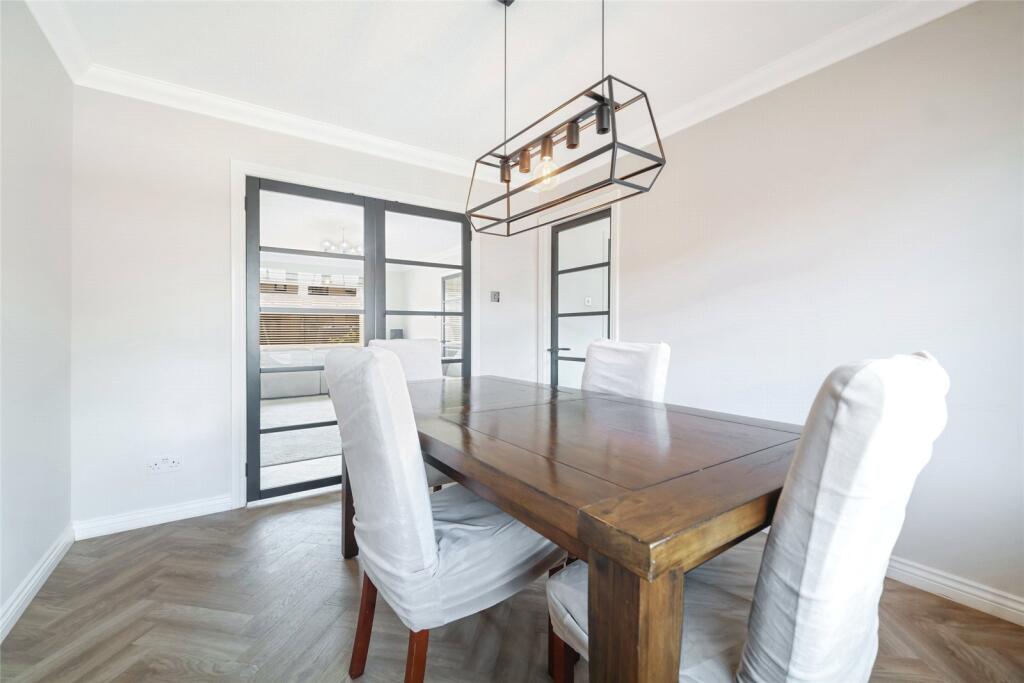 House in Paisley, Renfrewshire - More