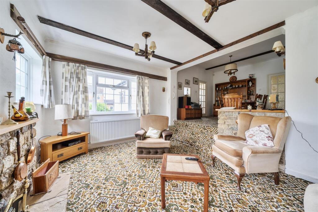 House in Silverstone, West Northamptonshire - View 5