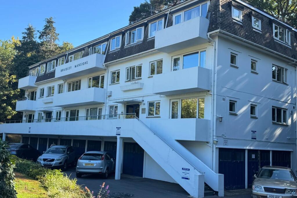 Main image of property: Braidley Mansions, Braidley Road, Bournemouth, BH2