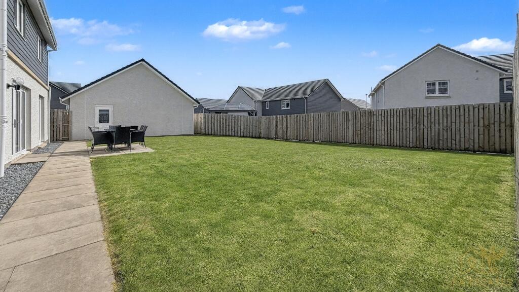 Henderson Way, Strathaven, Lanarkshire, ML10 photo 4