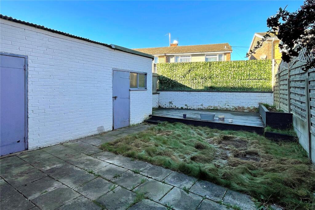 Millbrook Drive, West Leigh, Havant, Hampshire, PO9 - View 5