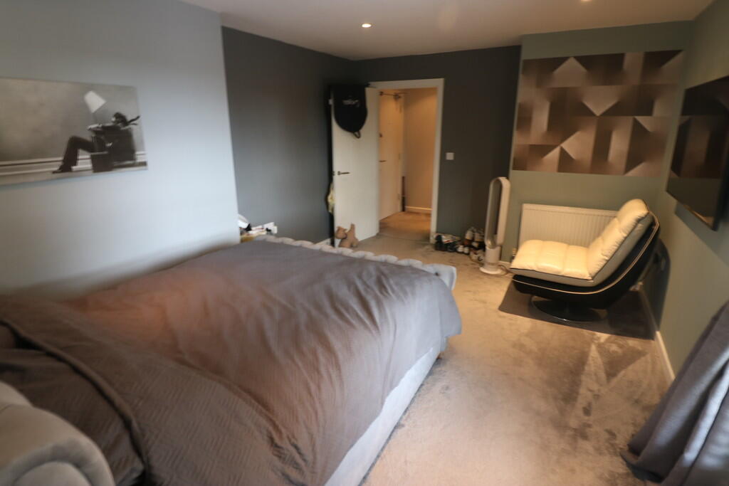 Apartment in Hull - View 2